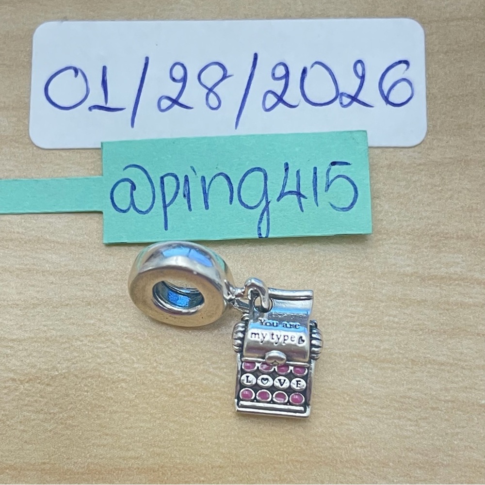 Pandora Typewriter dangle - Picture 3 of 9